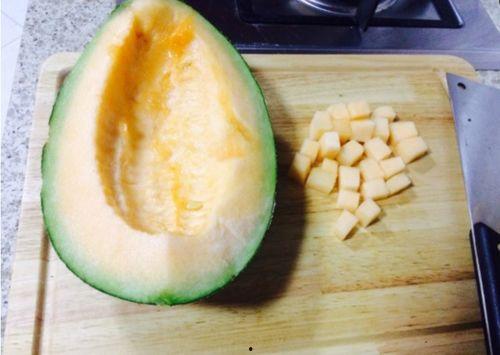 吃完花生再吃哈密瓜很苦,揭秘苦味之谜