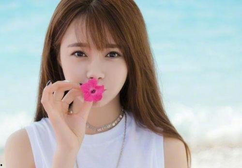 小说吃瓜女星,揭秘“吃瓜女星”背后的真相与逆袭之路